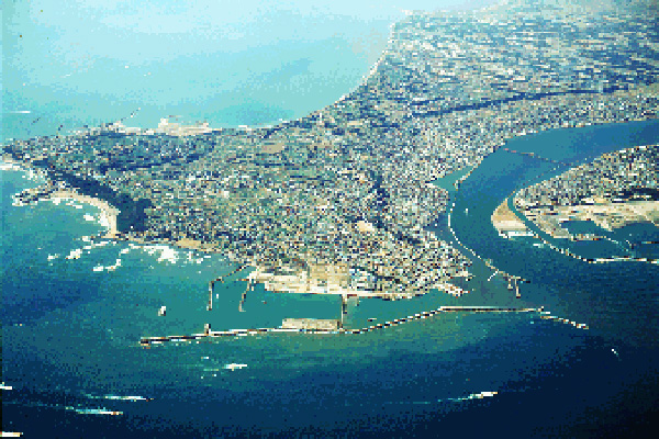空から見た銚子漁港